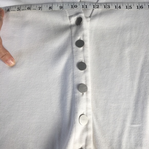 RAFAELLA XL WHITE WITH BRUSHED NICKEL BUTTON DOWN 95% COTTON CARDIGAN - Picture 6 of 10